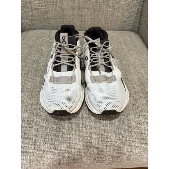Women's On Cloudnova Sneakers White/Gray Size 8.5 - Picture 2 of 8